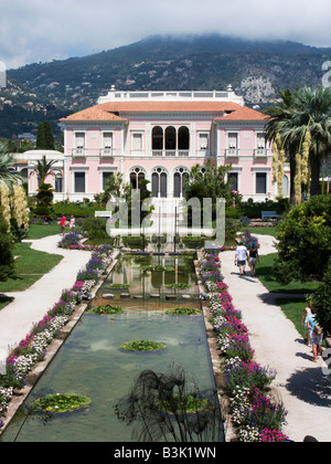 Die Gärten und die Villa Ephrussi de Rothschild auf Cap Ferrat in der Nähe von Nizza, Cote d Azur Provence Frankreich Stockfoto