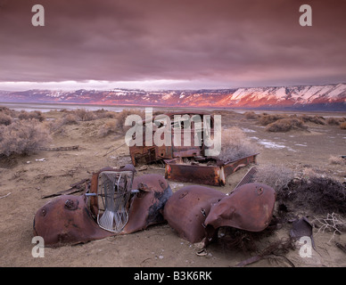 Verlassenes Auto im historischen Dump Summer Lake National Wildlife Refuge-Oregon Stockfoto