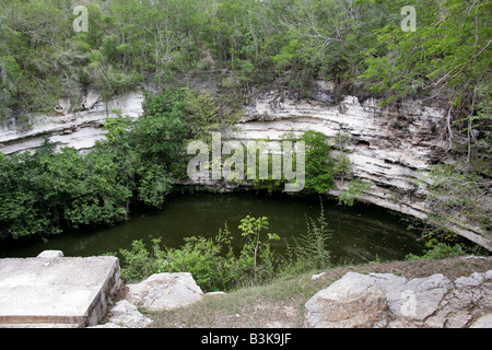 Cenote de Los Sacrificios, heilige Opfer nun, archäologische Stätte Chichen Itza, Chichen Itza, Halbinsel Yucatan, Mexiko Stockfoto