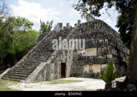 Tempel der großen Tischen, archäologische Stätte Chichen Itza, Chichen Itza, Halbinsel Yucatan, Mexiko Stockfoto