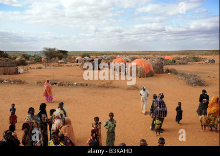 Belet Amin ein Lager für Vertriebene Somalis. Das Camp war für Menschen auf der Flucht die Kämpfe im Jahr 1997 errichtet Stockfoto