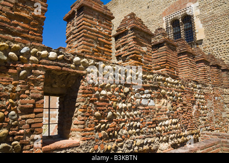 Mauerwerk im Inneren des Palastes der Könige von Mallorca in Perpignan in Südfrankreich Stockfoto