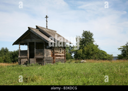 Kapelle der Heiligen Apostel Petrus und Paulus in dem Dorf Yamky in der Kizhi Open Air Museum am Onega-See in Karelien, Russland Stockfoto