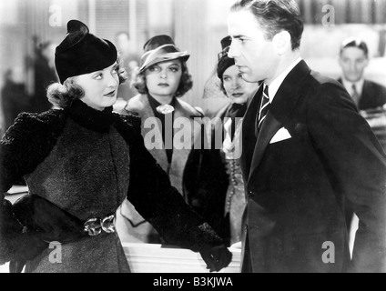 MARKIERTEN Frau 1937 Warner Film mit Bette Davis auf der linken Seite und Humphrey Bogart Stockfoto