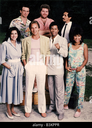 MIAMI VICE US-Fernsehserie mit Don Johnson (weiße Hose) und Phillip Michael Thomas neben ihm lief die Show von 1984 bis 1990 Stockfoto