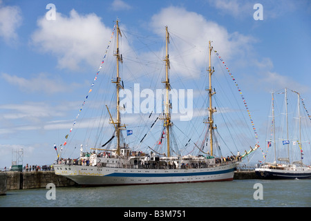 Die russischen Mir aus dem brasilianischen Segelschiff Cisne Branco beim hohen Schiffe Rennen in Liverpool Juli 2008 Sandon Dock Stockfoto