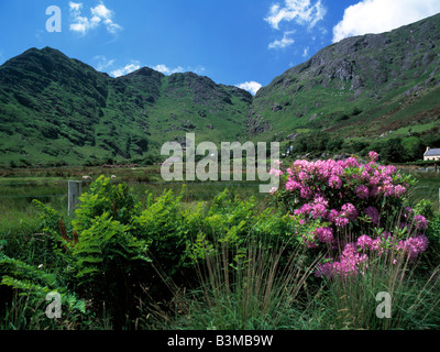 versteckte Tal umgeben von hohen Hang auf Caha Berge, Schönheit in der Natur, Stockfoto