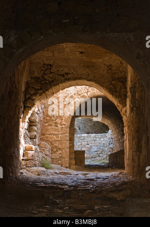 Die krummen Tunneleingang zur Zitadelle oberhalb der alten byzantinischen Monemvasia in Lakonia südlichen Peloponnes Griechenland Stockfoto