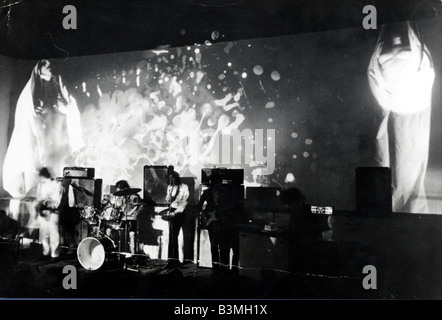 PINK FLOYD UK Rock Gruppe an der London UFO-Club an der Tottenham Court Road 1966 Stockfoto