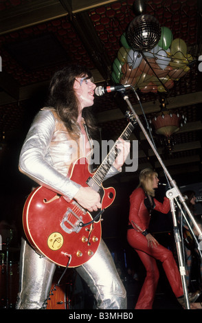 SWEET DE Glam Rock Gruppe mit Brian Connelly rechts und Mick Tucker (?) über 1974 Stockfoto