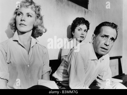 BEAT THE DEVIL 1953 Romulus Film mit von links Jennifer Jones, Gina Lollobrigida und Humphrey Bogart Stockfoto