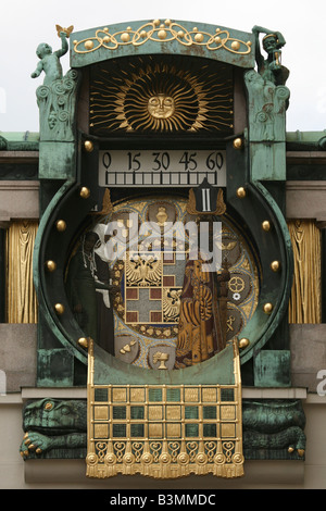 Ankeruhr Uhr bei Hoher Markt in Wien, Österreich Stockfoto