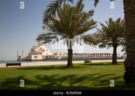 Neues Museum für islamische Kunst in Doha Doha Bay Katar Nahost arabischen Golf Skyline Corniche Skyline Stockfoto