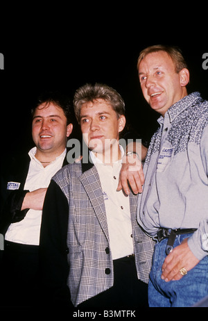 STOCK, AITKEN und WATERMAN UK pop Musik-Produzenten. Aus l: Mike Stock, Matthew Aitken und Pete Waterman über 1989 Stockfoto