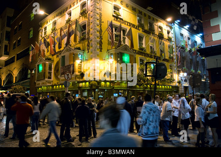 Das Oliver St. John Gogarty Pub in Dublins Temple Bar Viertel. Stockfoto