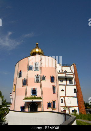 Exzentrischer Architektur des Rogner Thermal Spa und Hotel, entworfen von Friedensreich Hundertwasser in Bad Blumau, Österreich Stockfoto