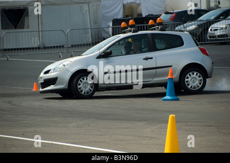 Renault Clio Stunt Fahrerlebnis Stockfoto