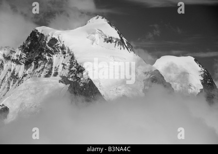 Gipfel der Jungfrau, 4158 m oder ft. 13.642 aus West, Berner Alpen, Schweiz Stockfoto