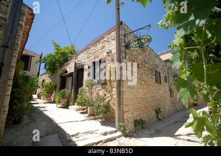 ZYPERN. Ein Restaurant im Dorf Lofou in den unteren Troodhos-Bergen in der Nähe von Limassol. Stockfoto