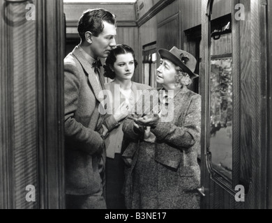 DIE Dame verschwindet 1938 Gaumont British film mit Margaret Lockwood und Michael Redgrave auf der linken Seite Stockfoto