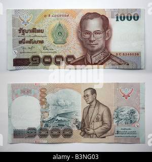 Thai Baht, Thailand. Das Porträt von HM König Bhumibol Adulyadej, der regierende Monarch in der Uniform des obersten Commande Stockfoto