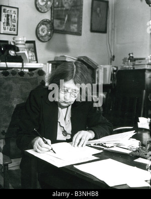 SYLVIA PANKHURST ehemaligen englischen Suffragetten als Präsident der Womens Notfall Kriegsrat im Jahr 1940 Stockfoto