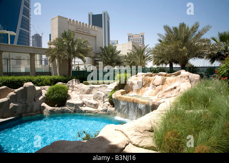 Four Seasons Hotel 5 fünf-Sterne-Luxus Doha Katar Außenpool Nahost arabischen Golf Stockfoto