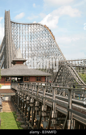 Holzachterbahn im Heide Park Soltau Deutschland Größte Holz Achterbahn der Welt Heide Park Soltau Stockfoto