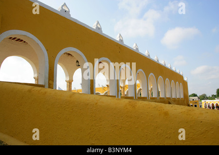 San Antonio de Padua Kloster (St. Anthony von Padua Kloster), Izamal, Yucatan Halbinsel, Mexiko Stockfoto