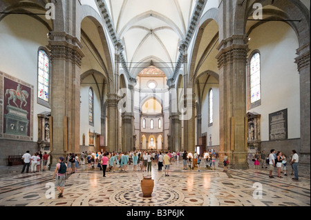 Innenraum der Basilika di Santa Maria del Fiore (Duomo), Florenz, Toskana, Italien Stockfoto