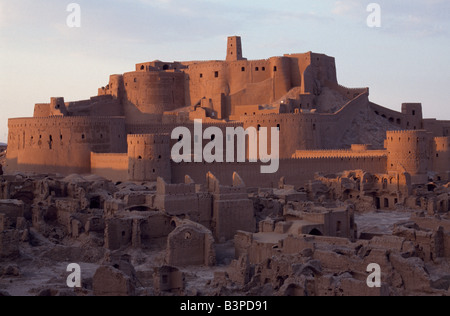 Iran, Bam. Die berühmte Zitadelle gesehen vor dem Erdbeben, das es im Jahr 2003 ruiniert Stockfoto