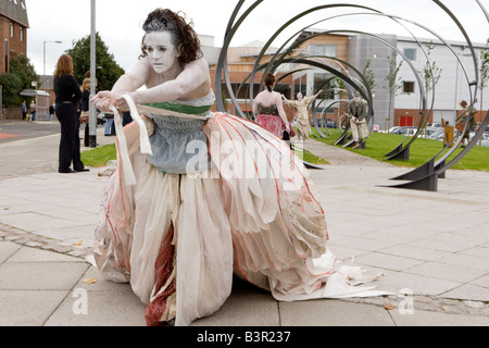 Frühling-Skulptur von Walter Jack DG1 Freizeitzentrum Oceanallover Ausführung Oberfläche Schiffe Gaelforce Arts Festival Schottland Stockfoto