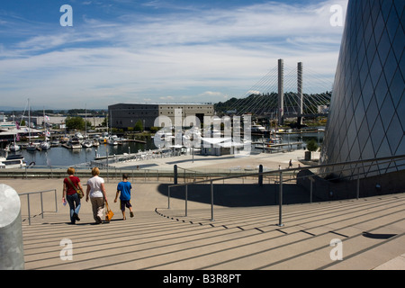 USA WA Washington State Tacoma, Schritte zur Waterfront Park und marina Stockfoto