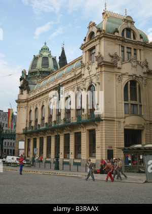 Außenseite des Obecni Dum Gemeindehaus in Namesti Republiky Prag Tschechien Juni 2008 Stockfoto