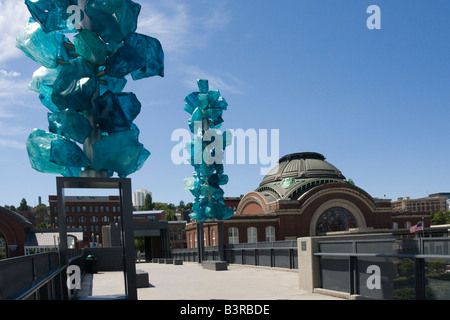 "Crystal Towers" von Dale Chihuly auf "Chihuly Bridge aus Glas" Glasmuseum Tacoma Washington State WA USA Stockfoto