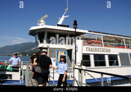 Bord der Fähre in Bellagio für Reise rund um den Comer See in Italien Stockfoto