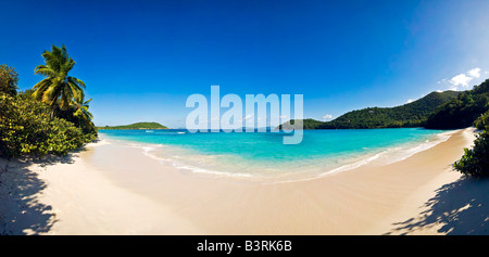 Hawksnest Bay auf St. John in den US Virgin Islands. Panorama. Stockfoto