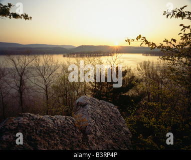 SUNRISE-ANSICHT DES SUSQUEHANNA RIVER, NÖRDLICH VON CLEMSON INSEL & NORD BUFFALO, PENNSYLVANIA, USA Stockfoto