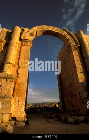 Asien, Jordan, Jerash. Triumphbogen, Hadrian zu Ehren. Stockfoto