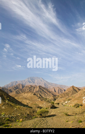 Oman, östlichen Hajar-Gebirge, Bidbid. Morgendliche Aussicht des östlichen Hajar-Gebirges Stockfoto