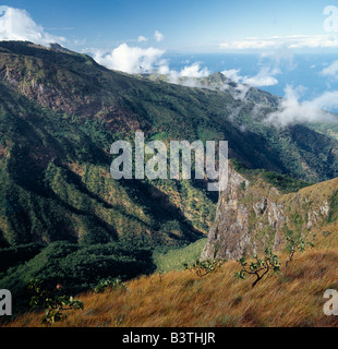 Tansania, bilden eine dramatischere östliche Grenze Afrikas Great Rift Valley, die Livingstone-Berge, eine südliche Verlängerung der Stockfoto