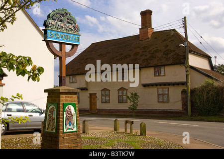 Ixworth Ortsschild in Suffolk, UK, 2008 Stockfoto