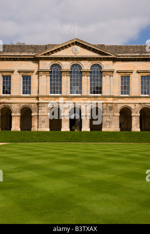 Quad und Gebäude am Worcester College der Universität Oxford. Stockfoto