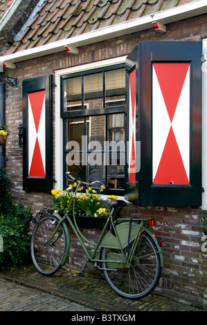 Europa, Niederlande (aka Holland), Volendam. Beliebte malerische Fischerdorf am IJsselmeer. Stockfoto