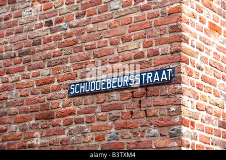 Europa, Niederlande (aka Holland), Zeeland, Middelburg. Typische Straße Zeichen. Stockfoto