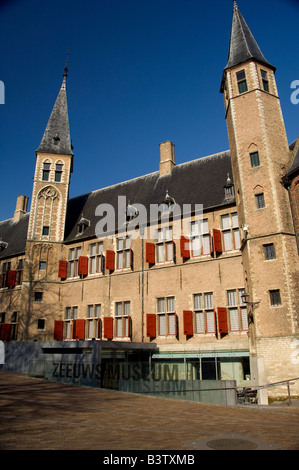 Niederlande (aka Holland), Zeeland, Middelburg. Middelburg Abbey reicht zurück bis 1100, Heimat des Jeeuws Abbey Museum. Stockfoto