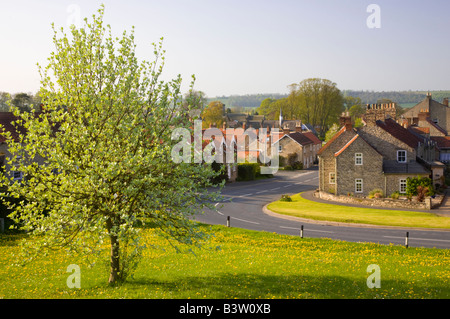 Hovingham Dorf in North Yorkshire Stockfoto