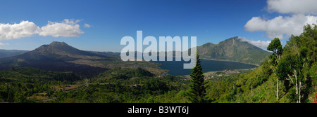 Panoramablick auf alpine Lake Batur, Mt. Batur, Bali, Indonesien Stockfoto