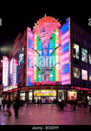 Neonlichter auf Nan Jing Road Shanghai China Stockfoto