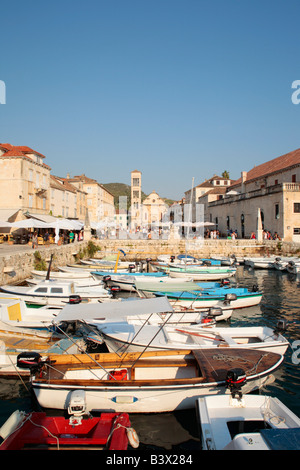 Hauptplatz der Stadt Hvar, Insel Hvar, Kroatien, Osteuropa Stockfoto